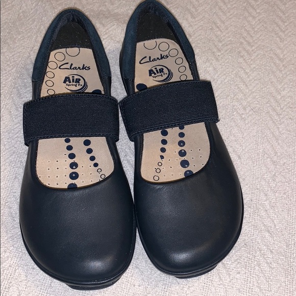 clarks size 3